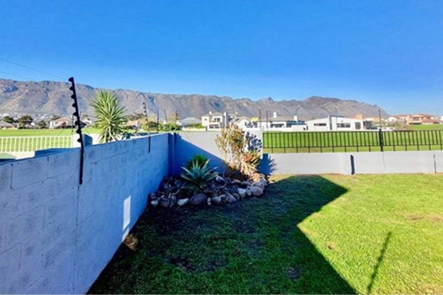3 Bedroom Property for Sale in Fairview Golf Estate Western Cape